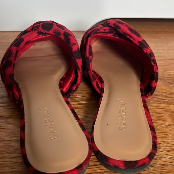 HOLIDAY SALE Cheetah Flats - Picture 3 of 4